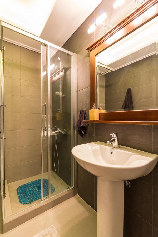 Comfortable And Spacious 2 Bdr Apt Atény Exteriér fotografie